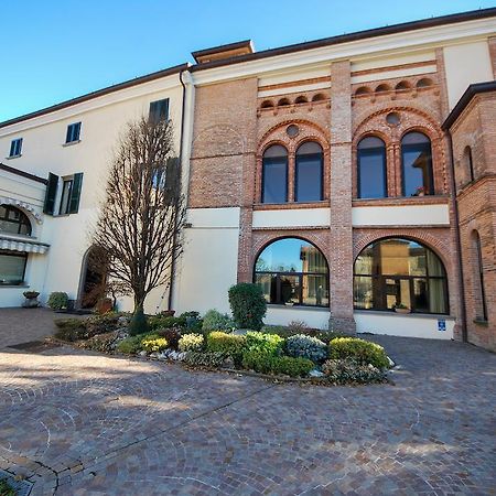 Villa Santa Maria Dell'Arco - Centro Oreb Cazzago San Martino Buitenkant foto